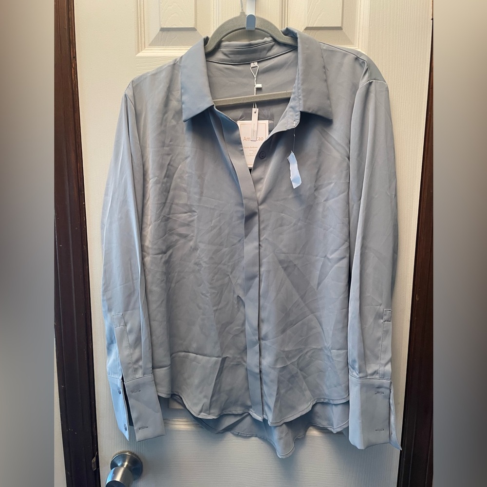 NWT Women Blouse